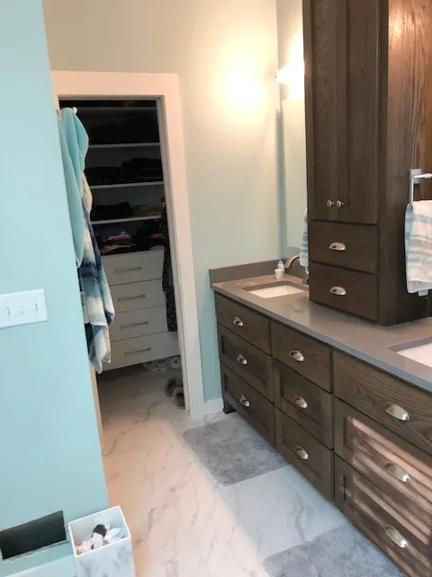 Bathrooms, photo 5 of 5